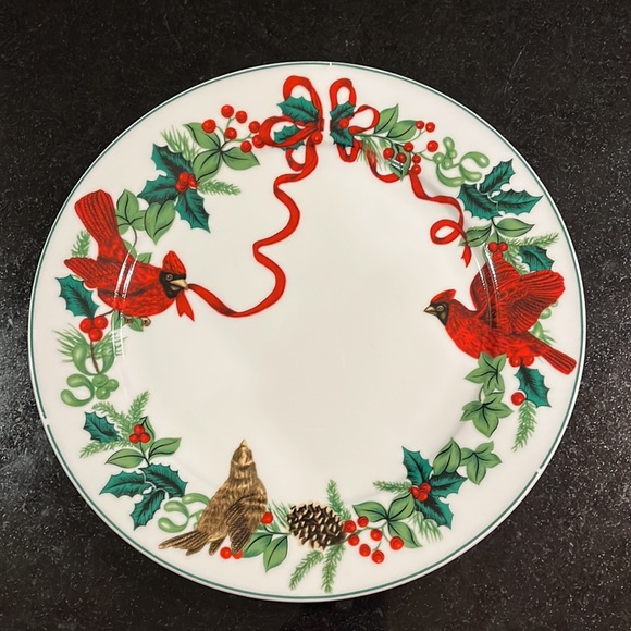 Dinner Plate Cardinal Christmas by ROYAL NORFOLK - Set of 2 - Picture 2 of 11